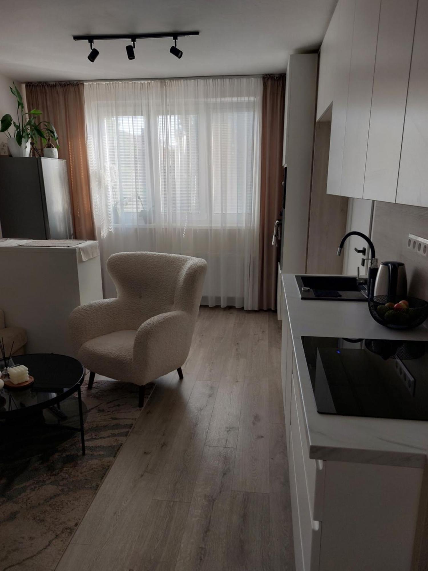 M&M Apartman Trencin Ngoại thất bức ảnh